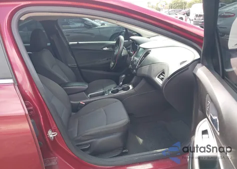 2018 Chevrolet Cruze Lt Auto z USA, uszkodzony, nr VIN 1G1BE5SM5J7194386